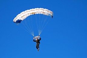 中国男篮正在积蓄新力量，中国男篮又一巨无霸