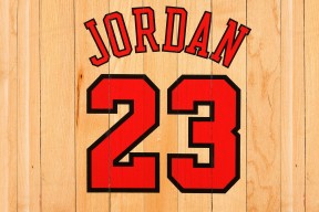 希腊男篮在欧洲锦标赛中再夺金牌，展现历史传统的强大力量，希腊男蓝